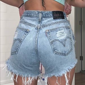 Jean shorts/ mom jeans & high rise. Vintage brand !!Size 30 - 5 inch inseam.